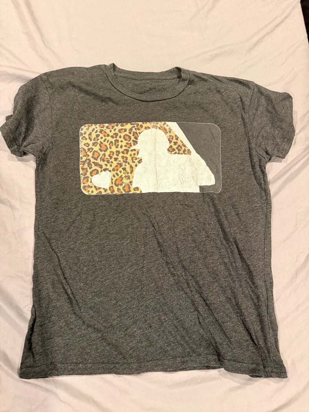 MLB T-Shirt Size L Leopard Baseball Graphic